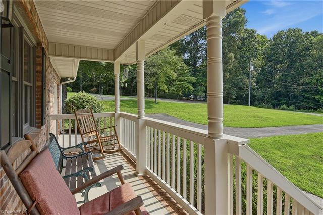 5958 Hauser Farm Road, Pfafftown, NC 27040