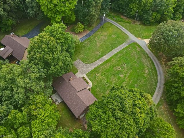 5958 Hauser Farm Road, Pfafftown, NC 27040