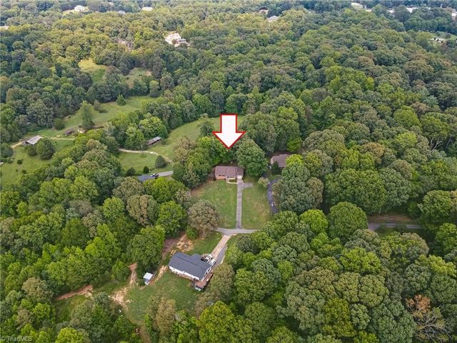 5958 Hauser Farm Road, Pfafftown, NC 27040