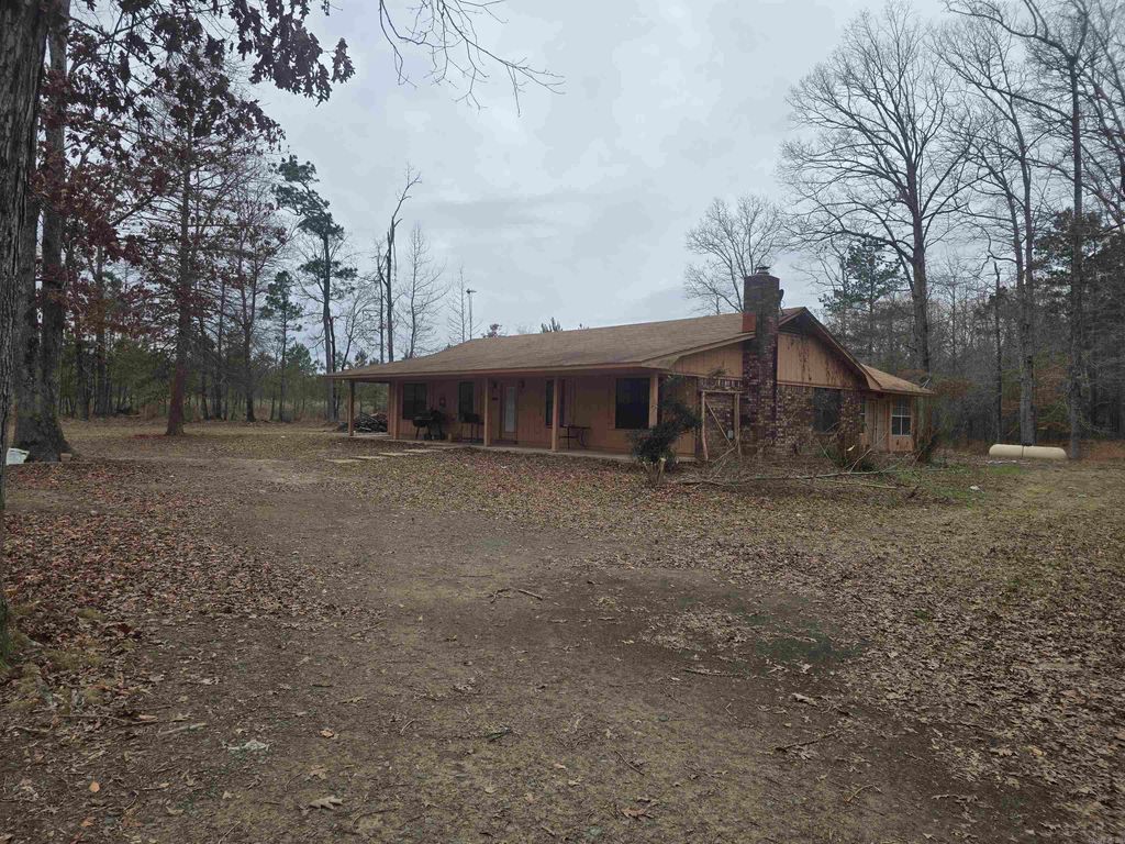 5900 Ramick Road, Pine Bluff, AR 71603