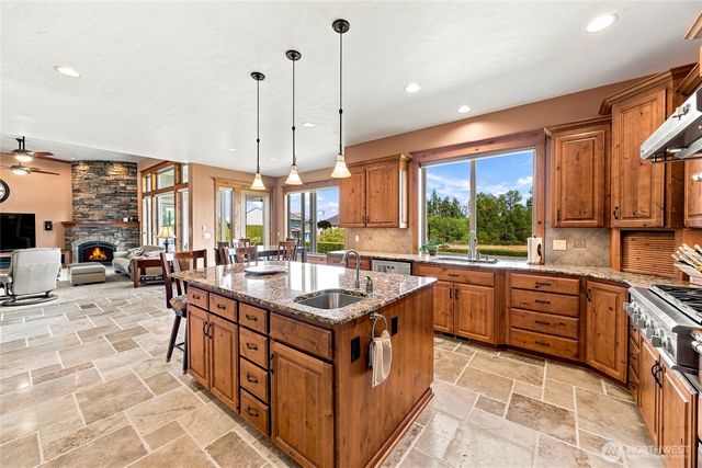 16905 135th Avenue Ct E, Puyallup, WA 98374