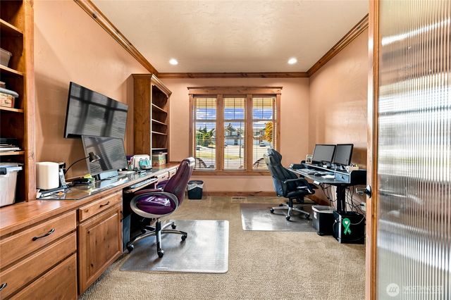 16905 135th Avenue Ct E, Puyallup, WA 98374