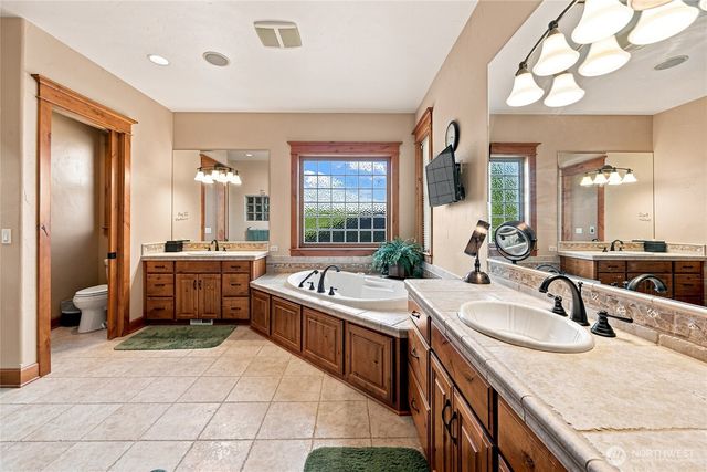 16905 135th Avenue Ct E, Puyallup, WA 98374