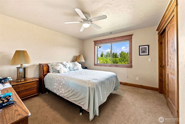 16905 135th Avenue Ct E, Puyallup, WA 98374