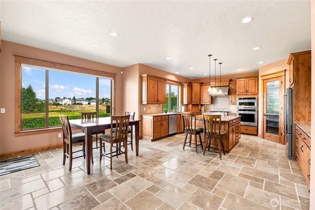16905 135th Avenue Ct E, Puyallup, WA 98374