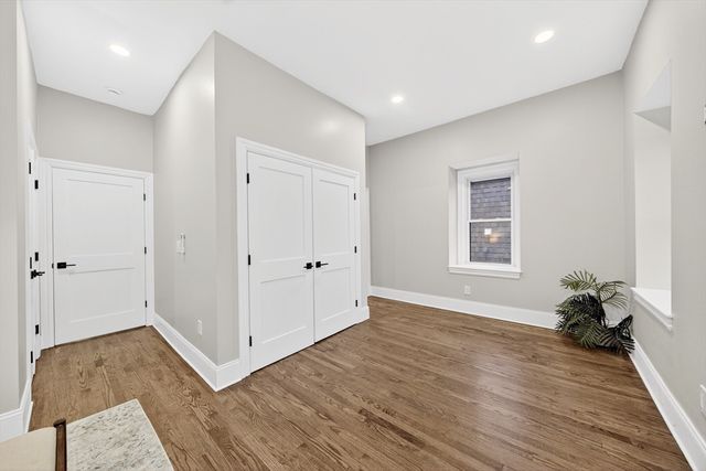 10 Grant St, Boston, MA 02125