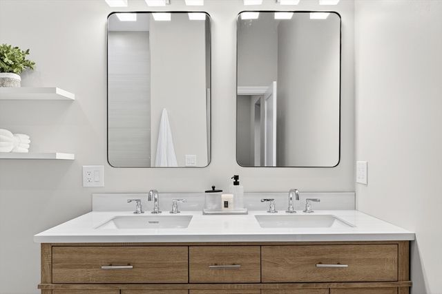 10 Grant St, Boston, MA 02125