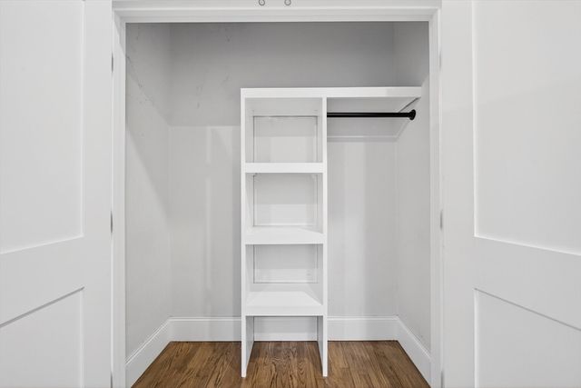 10 Grant St, Boston, MA 02125