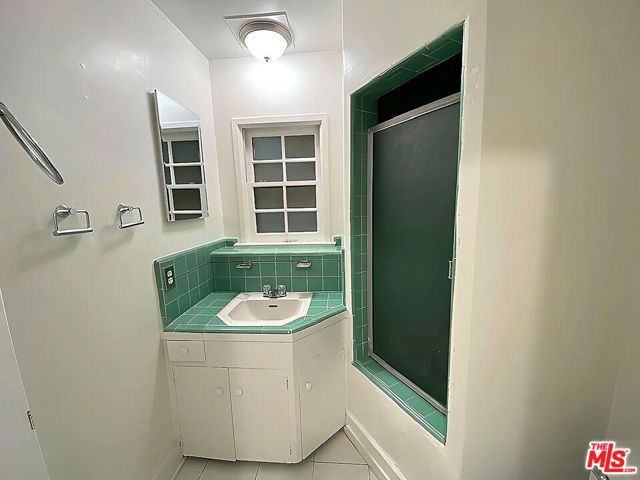 1846 Silver Lake Boulevard, Los Angeles, CA 90026