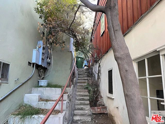 1846 Silver Lake Boulevard, Los Angeles, CA 90026