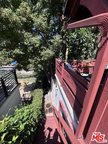 1846 Silver Lake Boulevard, Los Angeles, CA 90026