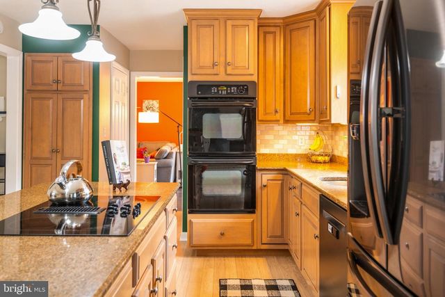 1125 HAYMAKER RD, State College, PA 16801