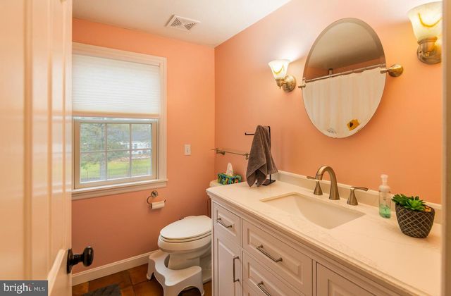 1125 HAYMAKER RD, State College, PA 16801