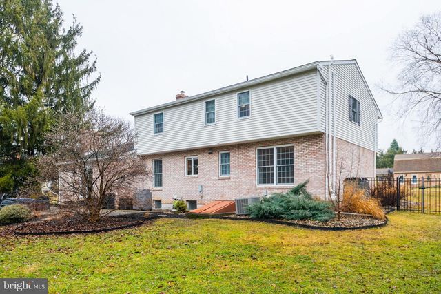 1125 HAYMAKER RD, State College, PA 16801