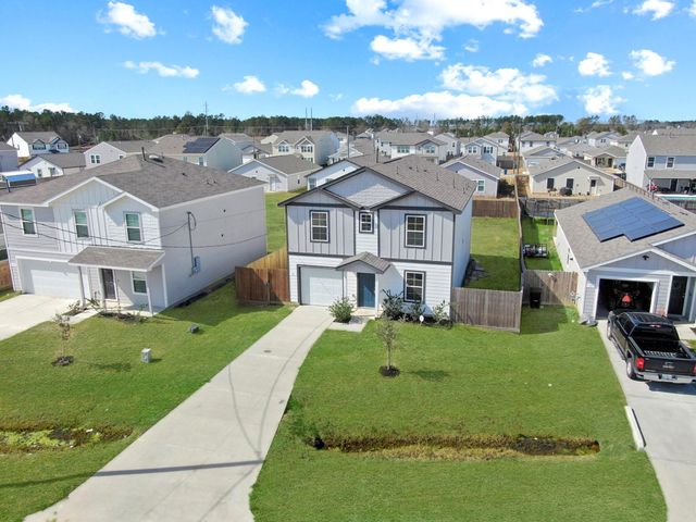 68 Road 51026, Cleveland, TX 77327