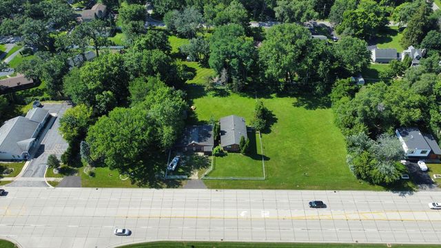 641 W Lake Cook Road, Palatine, IL 60074