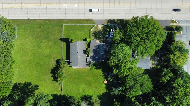 641 W Lake Cook Road, Palatine, IL 60074