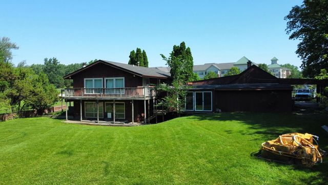 641 W Lake Cook Road, Palatine, IL 60074