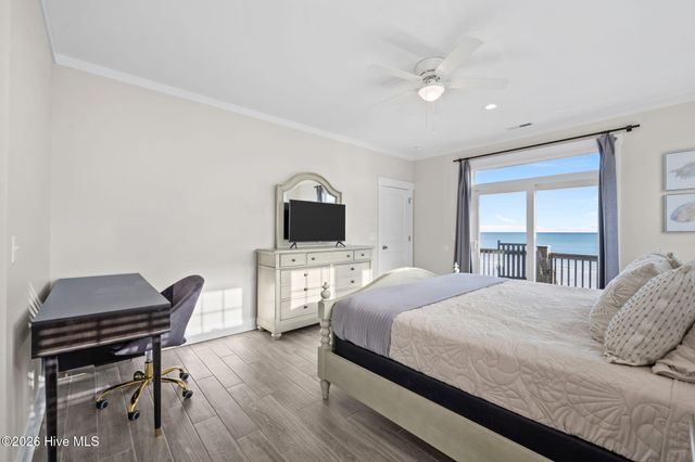 728 New River Inlet Road, Sneads Ferry, NC 28460