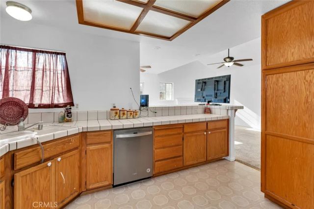 1928 Davis Drive, Los Banos, CA 93635