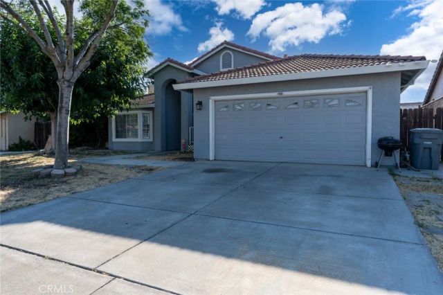 1928 Davis Drive, Los Banos, CA 93635