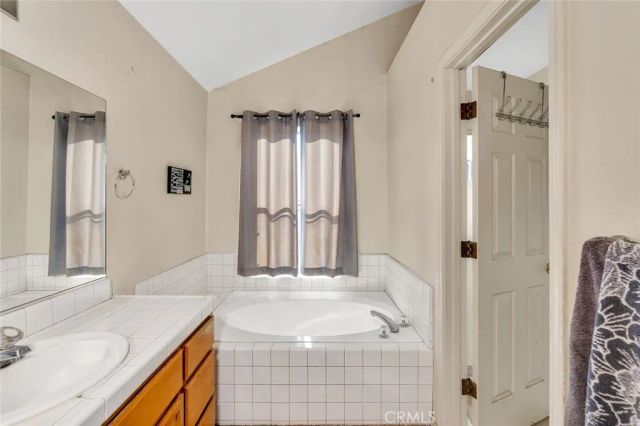 1928 Davis Drive, Los Banos, CA 93635