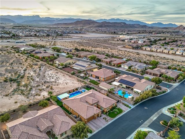 9165 Prescott Downs Street, Las Vegas, NV 89148