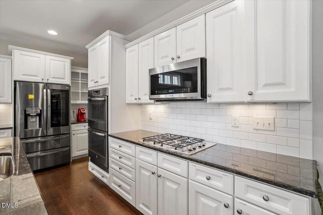 108 Horncliffe Way, Holly Springs, NC 27540