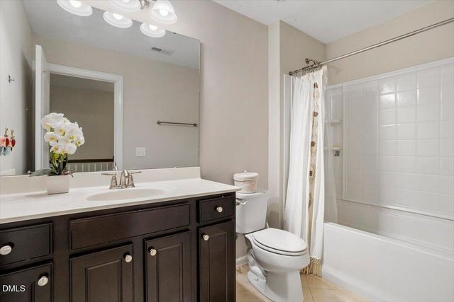 108 Horncliffe Way, Holly Springs, NC 27540