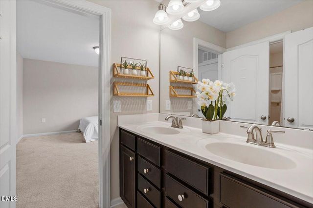 108 Horncliffe Way, Holly Springs, NC 27540