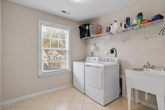 108 Horncliffe Way, Holly Springs, NC 27540