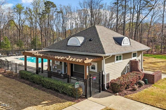 108 Horncliffe Way, Holly Springs, NC 27540