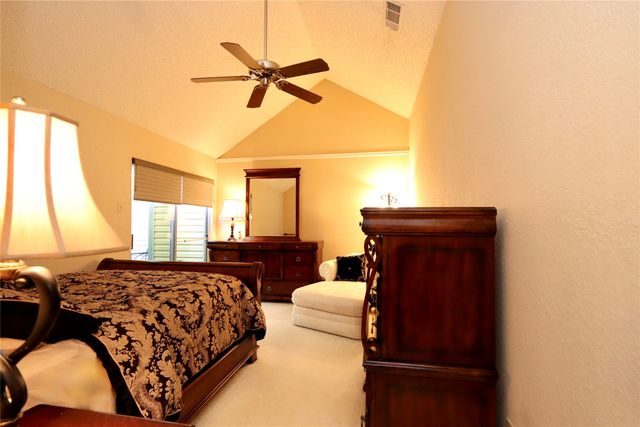 18095 Whispering Gables Lane, Dallas, TX 75287