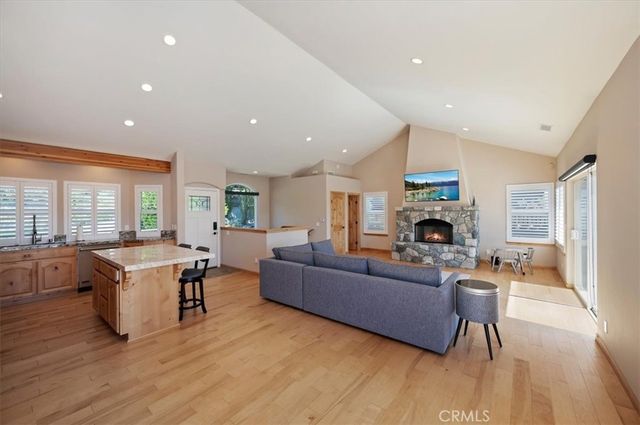 1015 Marin, Lake Arrowhead, CA 92352