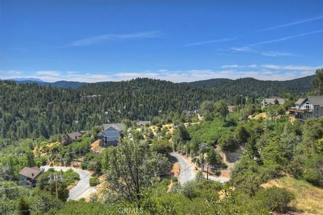 1015 Marin, Lake Arrowhead, CA 92352
