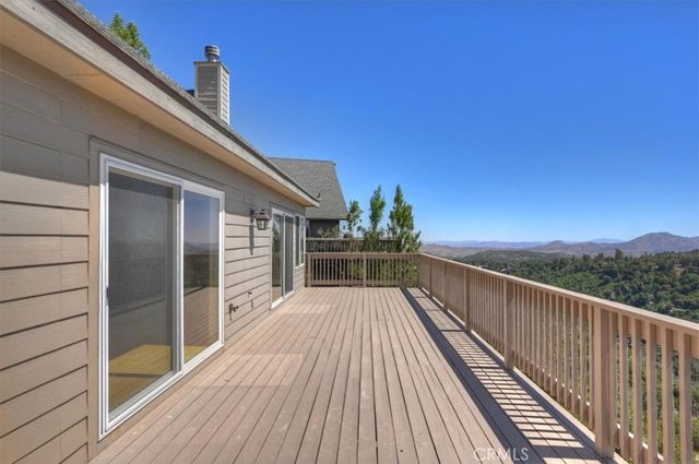 1015 Marin, Lake Arrowhead, CA 92352