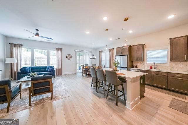 188 Vinca Circle, Kennesaw, GA 30144