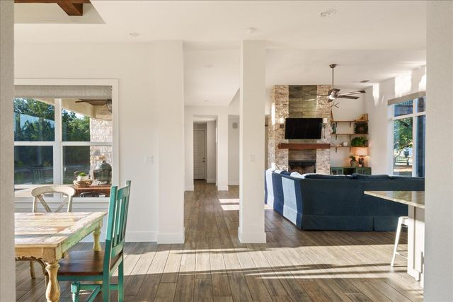 625B LAS COLINAS DR, Wimberley, TX 78676