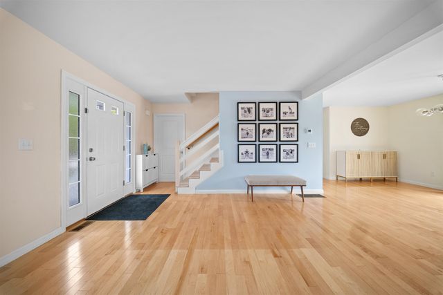 30 Ida Circle, Rochester, NH 03868