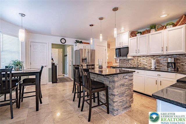 460 Quail Drive, Allentown, PA 18104