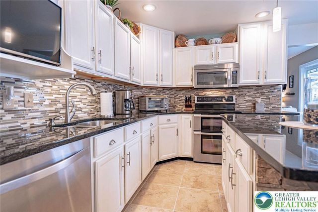 460 Quail Drive, Allentown, PA 18104