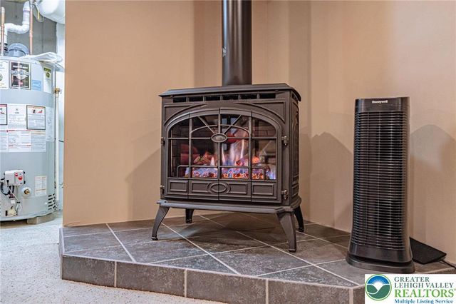 460 Quail Drive, Allentown, PA 18104