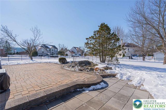 460 Quail Drive, Allentown, PA 18104