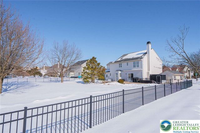 460 Quail Drive, Allentown, PA 18104