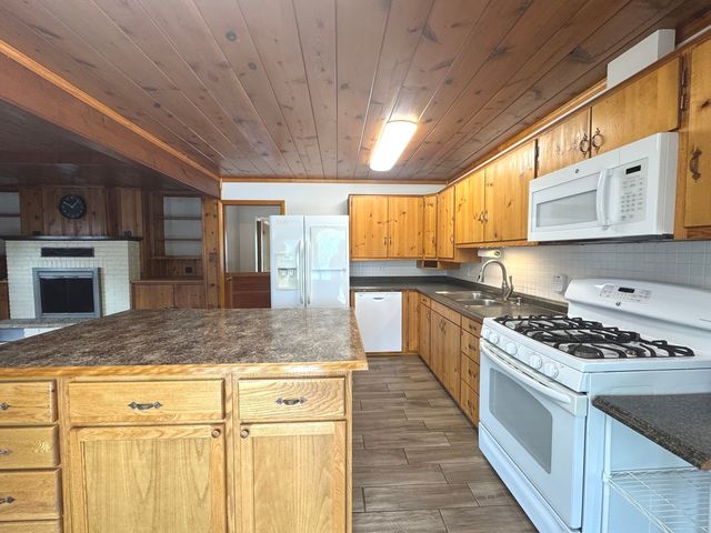 470 N Grand Avenue, Bradley, IL 60915