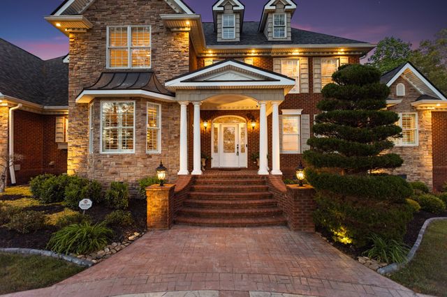 446 Waterford Dr, Manchester, TN 37355