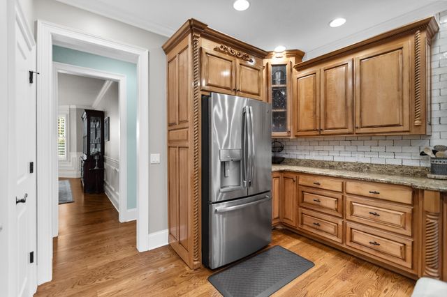 446 Waterford Dr, Manchester, TN 37355