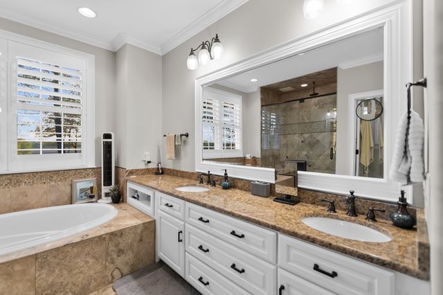 446 Waterford Dr, Manchester, TN 37355