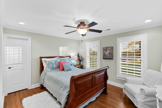 446 Waterford Dr, Manchester, TN 37355