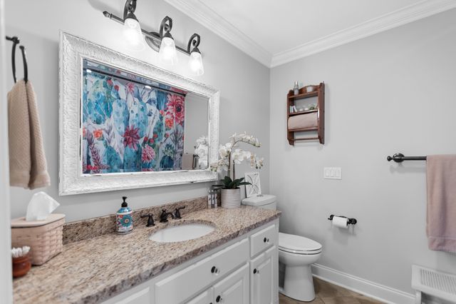 446 Waterford Dr, Manchester, TN 37355